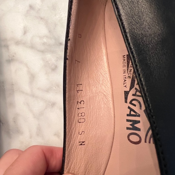 Salvatore Ferragamo ballet flats size 7 - Picture 5 of 10